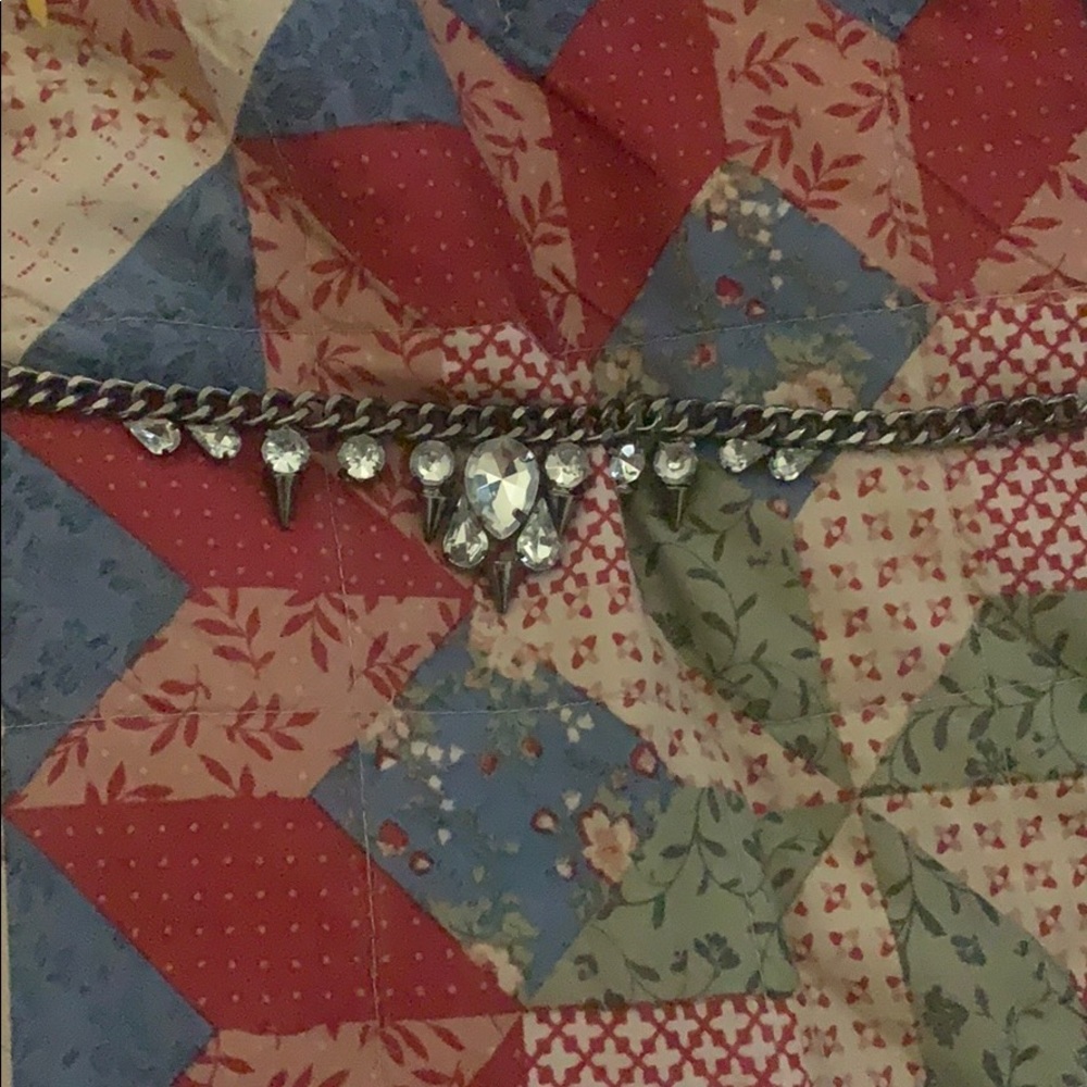 Neckless